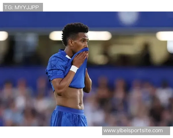 库尔图瓦批评巴萨与黄潜海外赛影响公平性强调西甲主客场差异显著